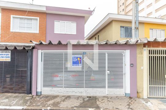 Fachada de casa à venda com 2 quartos, 120m² em Gopoúva, Guarulhos
