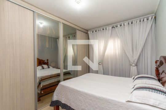 Quarto 1 de casa à venda com 2 quartos, 120m² em Gopoúva, Guarulhos