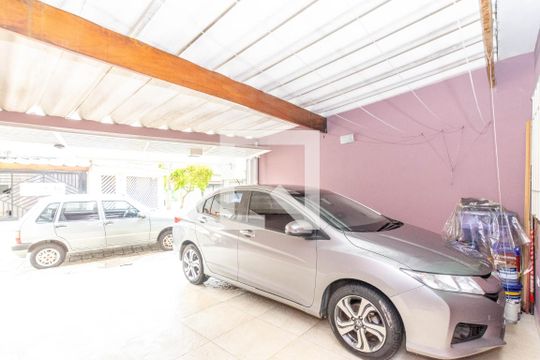 Garagem de casa à venda com 2 quartos, 120m² em Gopoúva, Guarulhos