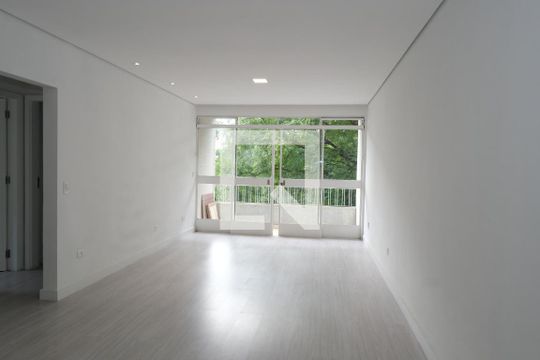 Apartamento à venda com 2 quartos, 95m² em Cerqueira César, São Paulo