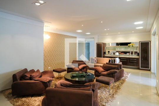 Casa à venda com 3 quartos, 340m² em Santa Paula, São Caetano do Sul