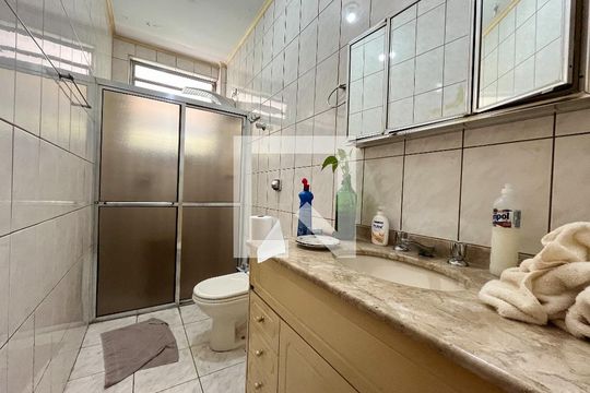 Banheiro de casa à venda com 4 quartos, 190m² em Planalto Paulista, São Paulo