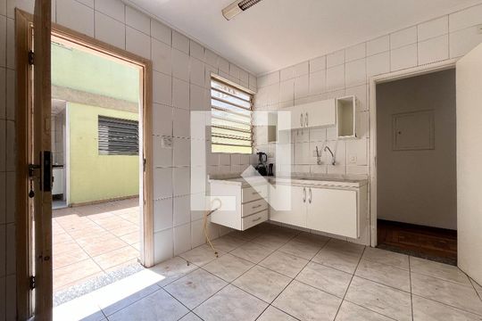 Cozinha de casa à venda com 4 quartos, 190m² em Planalto Paulista, São Paulo