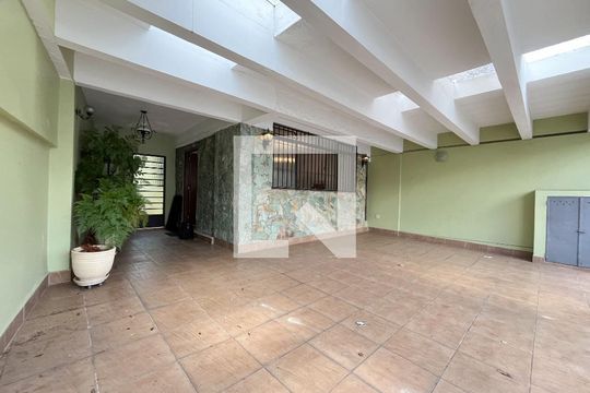 Casa à venda com 4 quartos, 190m² em Planalto Paulista, São Paulo