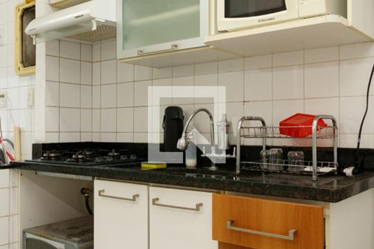 Cozinha de apartamento à venda com 2 quartos, 49m² em Parque Novo Mundo, São Paulo