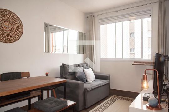 Sala de apartamento para alugar com 2 quartos, 37m² em Chácara Inglesa, São Paulo