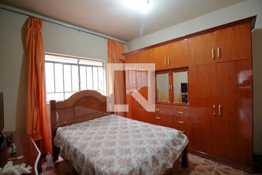 Quarto 2 de casa à venda com 6 quartos, 385m² em Vila Bom Retiro, Belo Horizonte