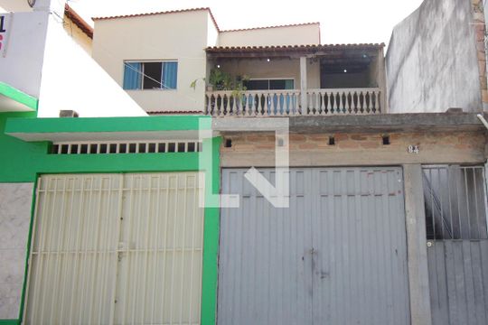 Fachada de casa à venda com 6 quartos, 385m² em Vila Bom Retiro, Belo Horizonte