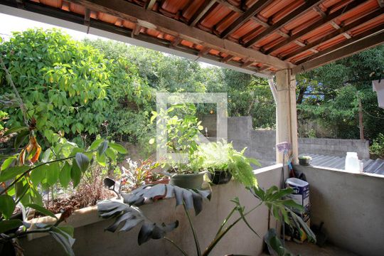 Varanda – 2º piso de casa à venda com 6 quartos, 385m² em Vila Bom Retiro, Belo Horizonte