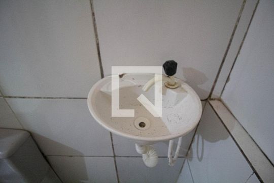 Banheiro de casa para alugar com 1 quarto, 40m² em Jardim Brasil, São Paulo