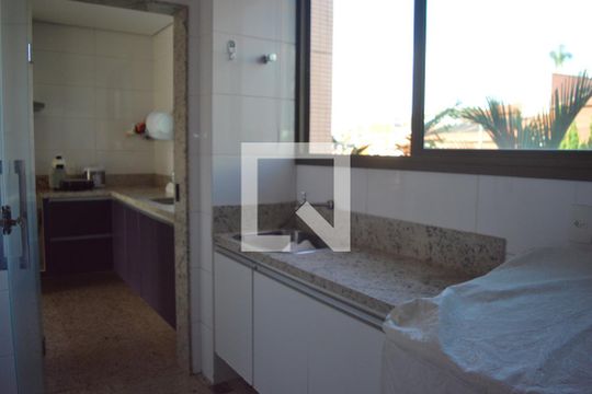Área de Serviço de apartamento para alugar com 4 quartos, 230m² em Estoril, Belo Horizonte