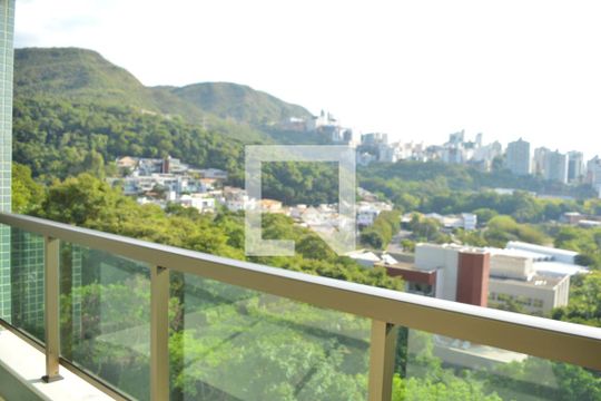 Vista da Varanda de apartamento para alugar com 4 quartos, 230m² em Estoril, Belo Horizonte
