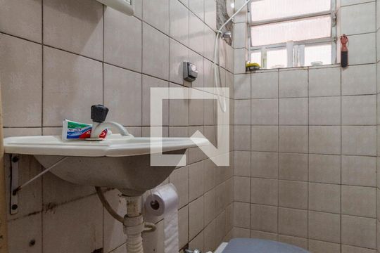 Banheiro Suíte de casa à venda com 2 quartos, 80m² em Burgo Paulista, São Paulo