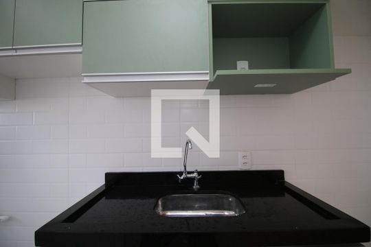 Cozinha de apartamento para alugar com 2 quartos, 46m² em Ramos, Rio de Janeiro