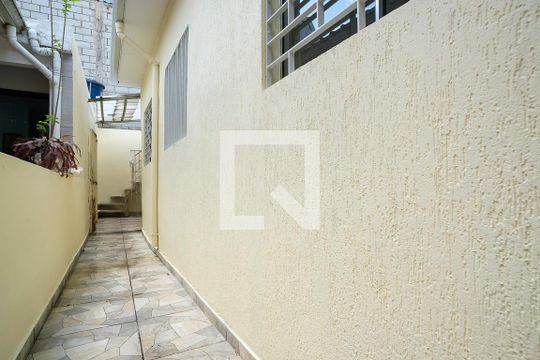 Quintal de casa para alugar com 2 quartos, 72m² em Cerâmica, São Caetano do Sul