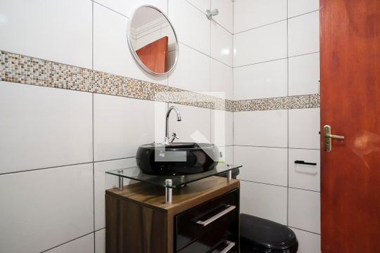 Banheiro  de casa para alugar com 2 quartos, 72m² em Cerâmica, São Caetano do Sul