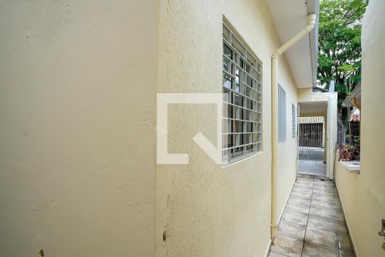 Quintal de casa para alugar com 2 quartos, 72m² em Cerâmica, São Caetano do Sul