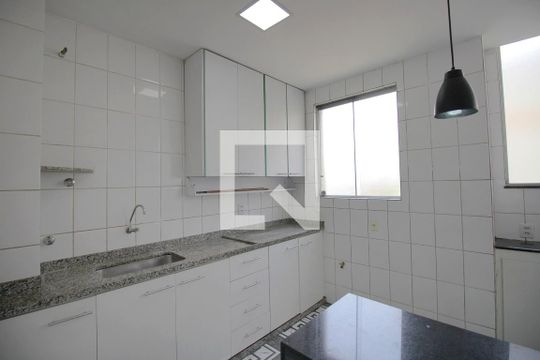 Cozinha de apartamento à venda com 4 quartos, 180m² em Santa Ines, Belo Horizonte