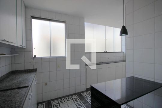Cozinha de apartamento à venda com 4 quartos, 180m² em Santa Ines, Belo Horizonte