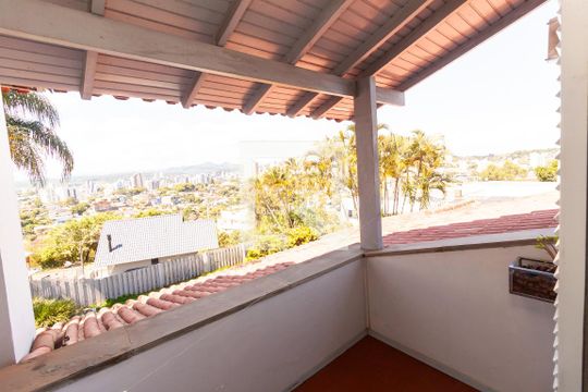 Sacada de casa à venda com 3 quartos, 299m² em Ideal, Novo Hamburgo
