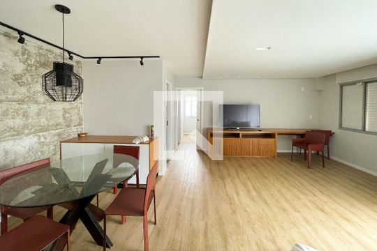 Apartamento para alugar com 1 quarto, 71m² em Vila Madalena, São Paulo