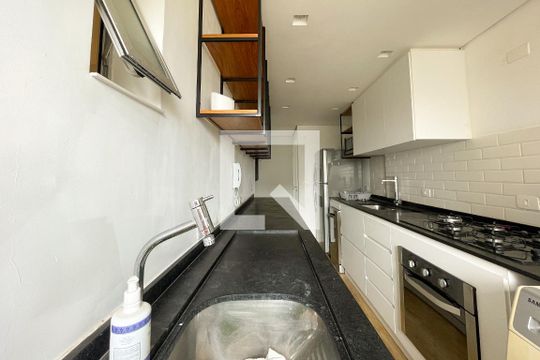 Cozinha de apartamento para alugar com 1 quarto, 71m² em Vila Madalena, São Paulo