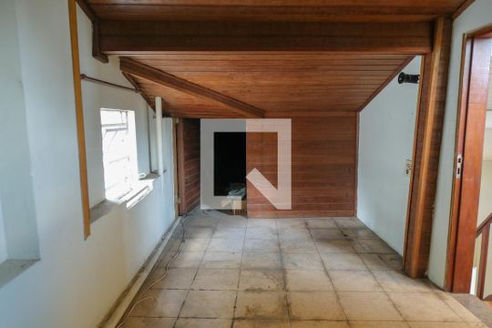 sótão de casa à venda com 5 quartos, 300m² em Paraíso, São Paulo