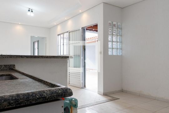 Cozinha  de casa para alugar com 2 quartos, 76m² em Vila Medeiros, São Paulo