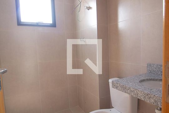 Banheiro de apartamento à venda com 2 quartos, 44m² em Vila Alpina, São Paulo