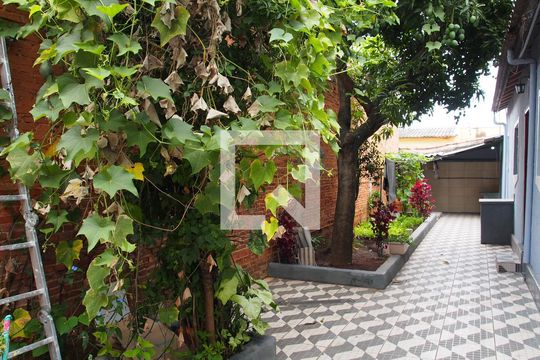 Quintal de casa à venda com 5 quartos, 313m² em Ponte Sao Joao, Jundiaí