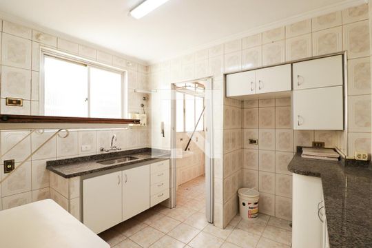 Cozinha de apartamento à venda com 3 quartos, 86m² em Jardim das Laranjeiras, São Paulo
