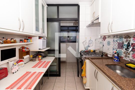 Cozinha de apartamento à venda com 3 quartos, 84m² em Vila Zilda, São Paulo