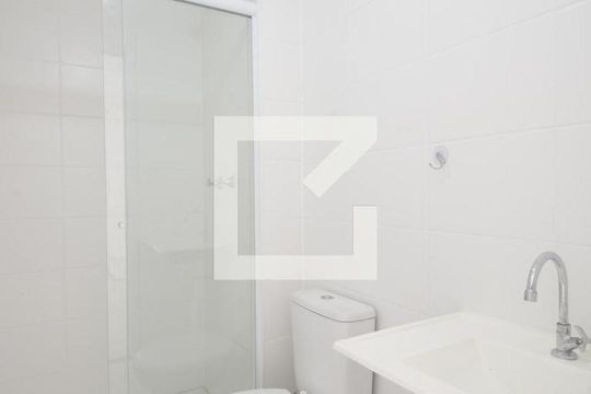 Banheiro de apartamento para alugar com 1 quarto, 36m² em Liberdade, São Paulo