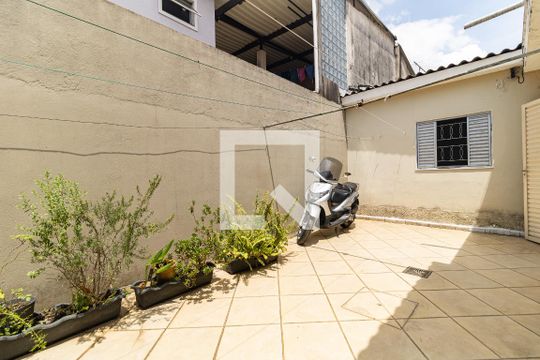 Quintal de casa para alugar com 1 quarto, 45m² em Vila Gumercindo, São Paulo