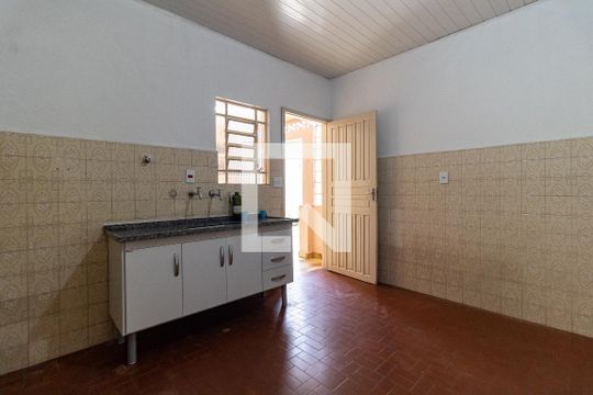 Cozinha de casa para alugar com 1 quarto, 45m² em Vila Gumercindo, São Paulo