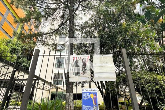 Fachada de kitnet/studio para alugar com 1 quarto, 25m² em Pinheiros, São Paulo