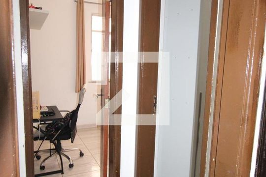 Corredor de casa à venda com 3 quartos, 455m² em Lins de Vasconcelos, Rio de Janeiro