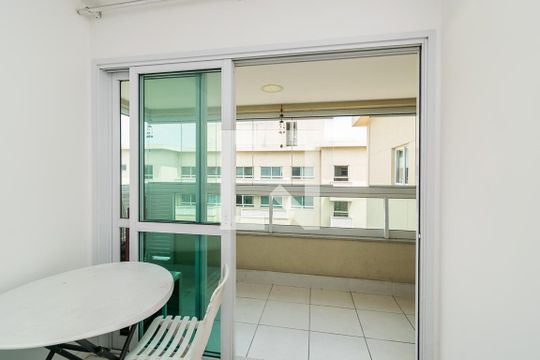 Sala de apartamento à venda com 2 quartos, 65m² em Penha, Rio de Janeiro