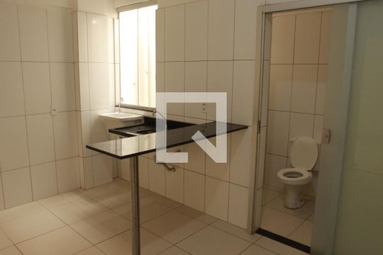 Cozinha de apartamento para alugar com 1 quarto, 37m² em Taguatinga Sul (taguatinga), Brasília