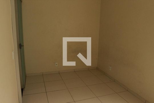 Quarto de apartamento para alugar com 1 quarto, 37m² em Taguatinga Sul (taguatinga), Brasília