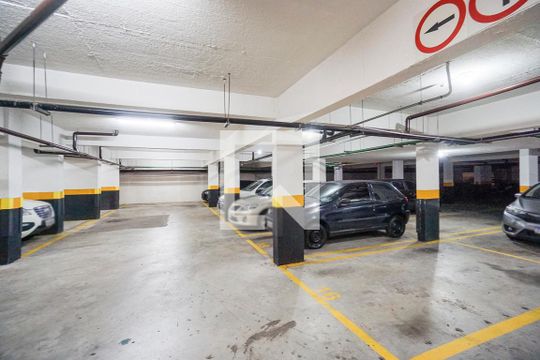 Garagem de apartamento para alugar com 2 quartos, 50m² em Vila Moreira, São Paulo