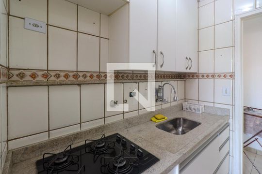 Cozinha de apartamento à venda com 2 quartos, 60m² em Jardim Ubirajara (zona Sul), São Paulo