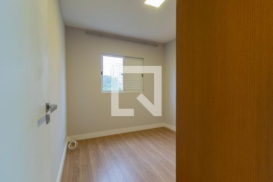 Quarto 1 de apartamento para alugar com 2 quartos, 54m² em Vila Suzana, São Paulo