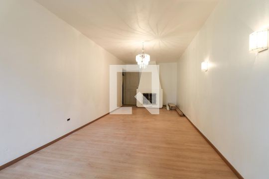 Sala de TV de casa à venda com 3 quartos, 170m² em Jardim das Américas, Curitiba