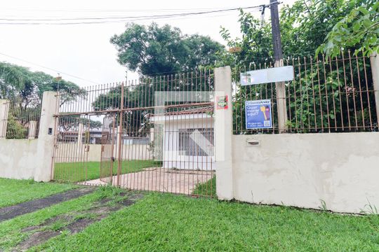 Fachada de casa à venda com 3 quartos, 170m² em Jardim das Américas, Curitiba
