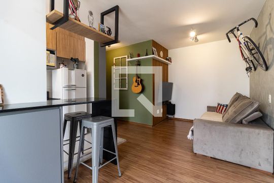 Apartamento à venda com 2 quartos, 52m² em Jardim Maria Estela, São Paulo
