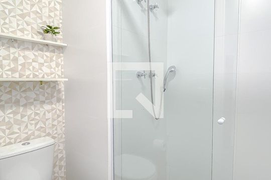 Banheiro de kitnet/studio à venda com 1 quarto, 25m² em Vila Mariana, São Paulo