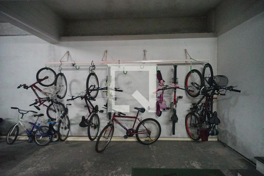 Bicicletario de apartamento à venda com 1 quarto, 50m² em Centro, Novo Hamburgo