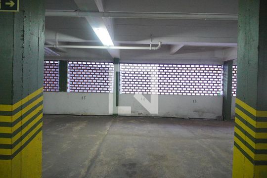 Garagem de apartamento à venda com 1 quarto, 50m² em Centro, Novo Hamburgo