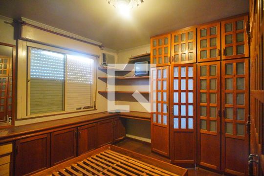 Suíte de casa à venda com 4 quartos, 280m² em Scharlau, São Leopoldo